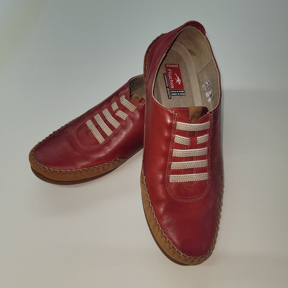 Fluchos Shoes Womens Size 41 Leather Comfort Casual Slip‎ On Floral Detail Spain